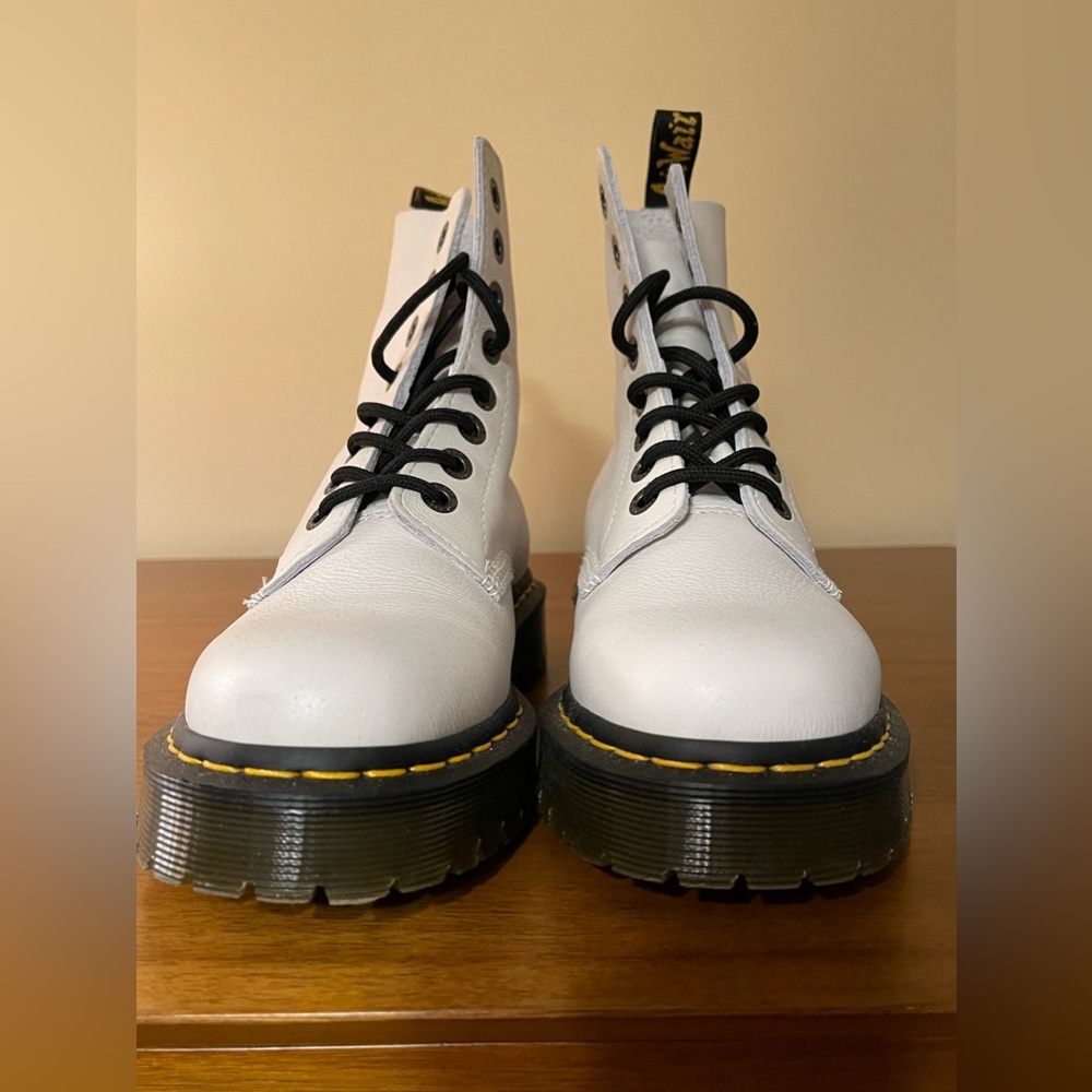 Dr. Martens, 1460 Pascal Bex Pisa Leather Lace Up Boots, Optical White, size 7 - Picture 3 of 15